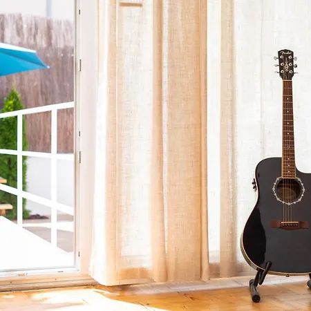 Ambassador Private Pool Apartman