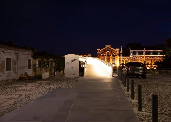 Ambassador Private Pool *