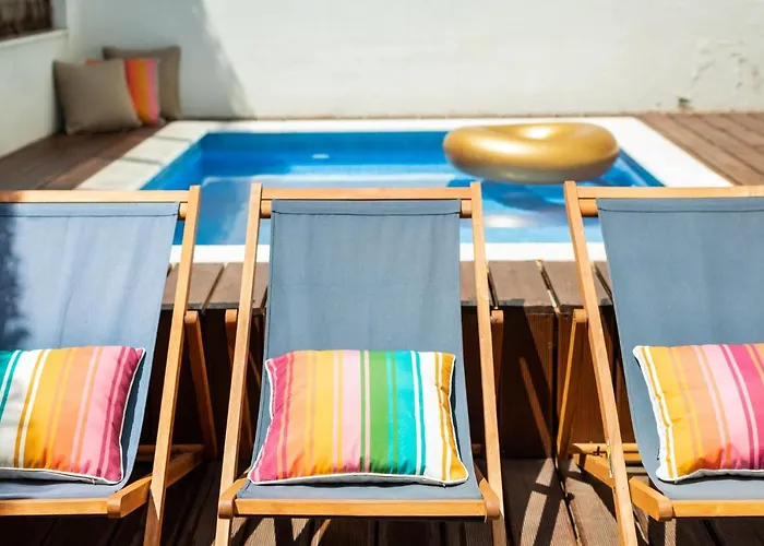 Ambassador Private Pool *