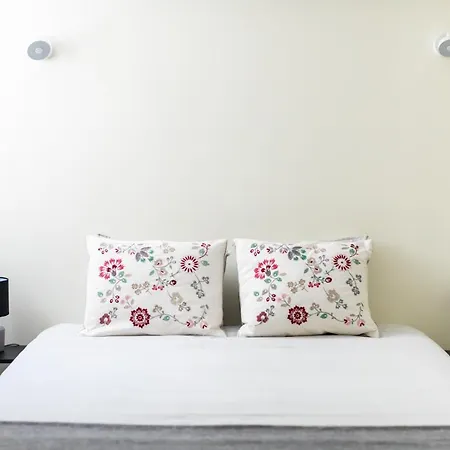 Ambassador Private Pool * 리스본