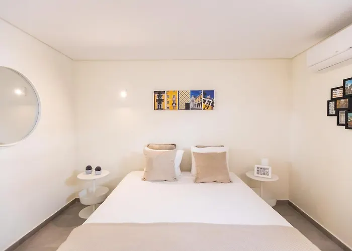 Ambassador Private Pool