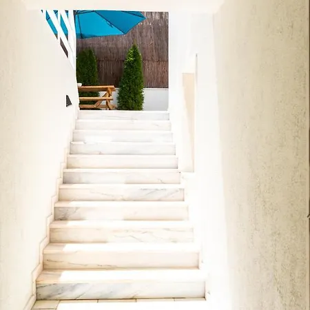 Ambassador Private Pool