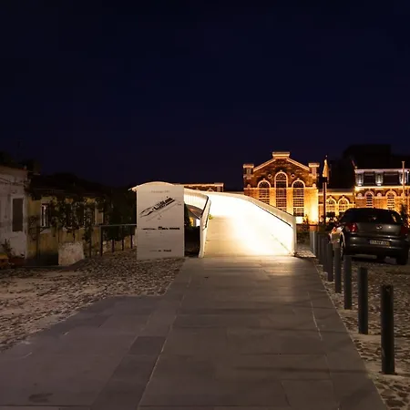 Ambassador Private Pool *